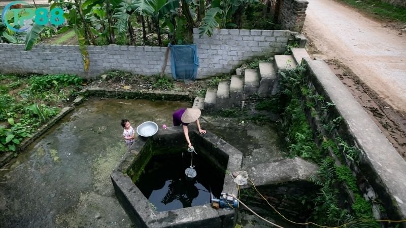 Giếng Trước Cửa Nhà Có Tốt Không? Hiểm Họa Phong Thủy Ít Ai Biết 3 gieng-truoc-cua-nha-co-tot-khong-2